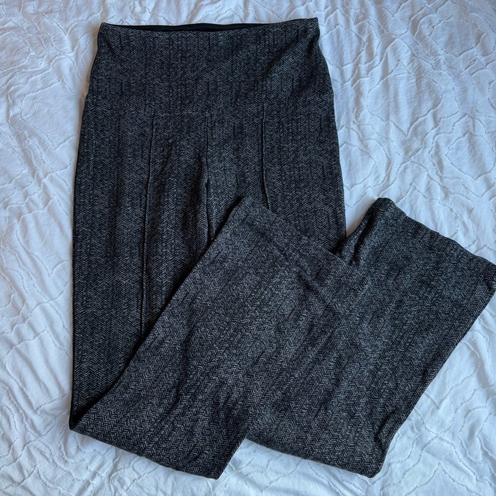 Lysse Flare Leggings Black Chevron Patterned With Seam Down Leg